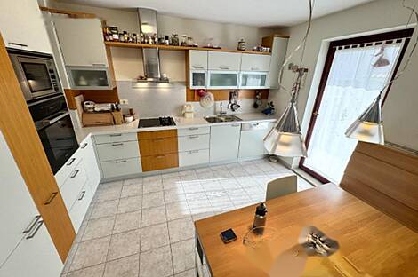 Квартира с четырьмя комнатами в Хрватини.: 4