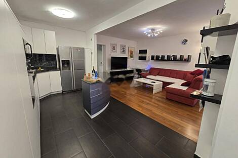 Квартира с тремя комнатами в Лучии: 3