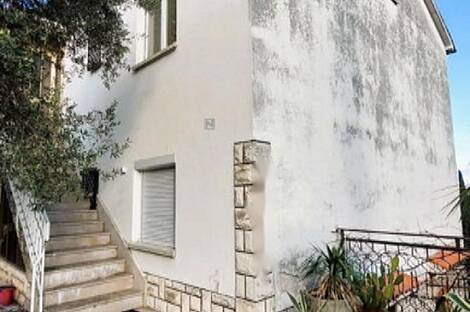 Квартира с четырьмя комнатами Копер: 2