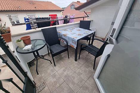 Двухкомнатная квартира в районе Изола: 4