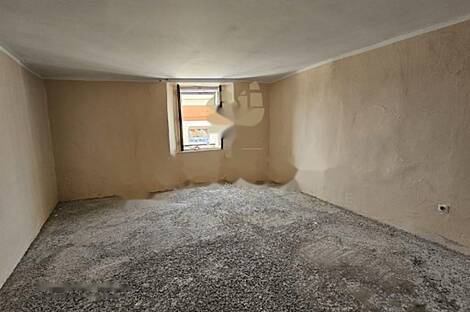 2,5-комнатная квартира в Изоле: 15