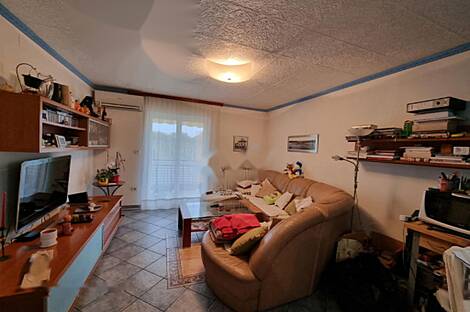 Квартира с тремя комнатами в Побеги.: 4