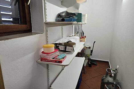 Копер: квартира с двумя комнатами.: 2