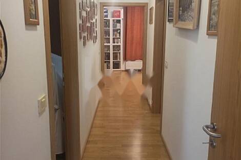 Четырехкомнатная квартира на Копер.: 8