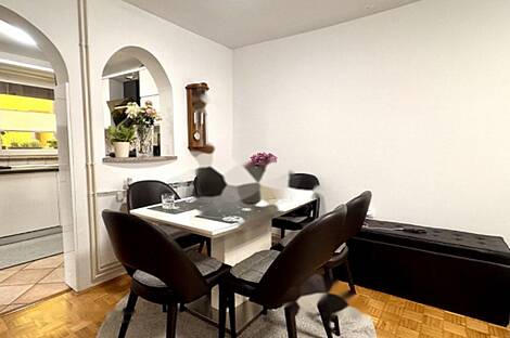 Квартира с четырьмя комнатами возле рынка в Копере: 1