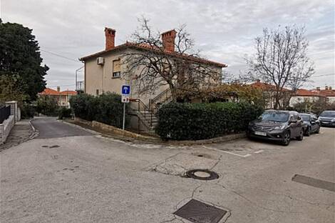 Квартира в Изоле с четырьмя комнатами: 9