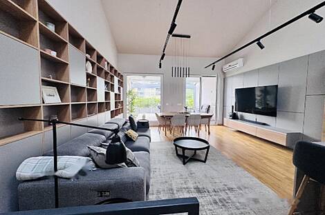 Квартира с четырьмя комнатами в Изоле: 15