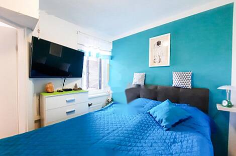 Марковец располагает двухкомнатной квартирой.: 13