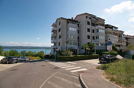 Марковец располагает двухкомнатной квартирой.: 21