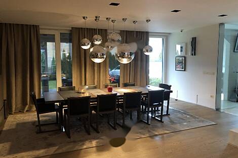 Дом находится в Любляне, район Мосте.: 3