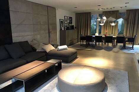 Дом находится в Любляне, район Мосте.: 23