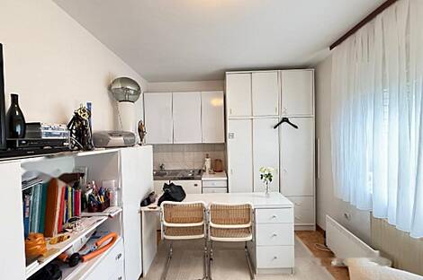 Квартира, Трново: 10