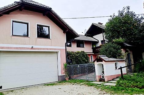 Здание, Явор, Любляна, Добрунье: 3