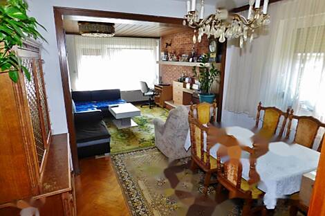 Дом на две квартиры в Нове-Ярше: 1