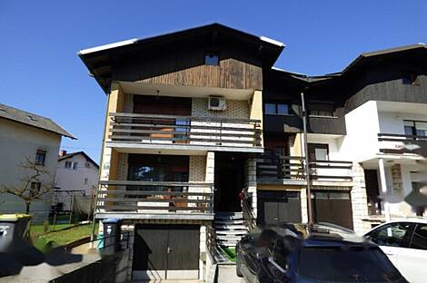 Дом на две квартиры в Нове-Ярше: 2