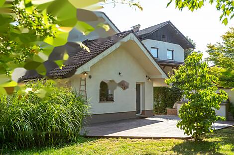 Здание Поле Любляна Кашель: 1