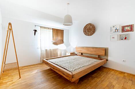 Здание Поле Любляна Кашель: 14