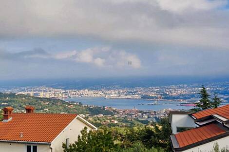 Хрватини, дом: 5