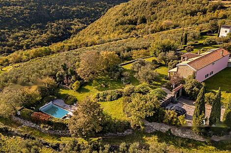 Дом в Фьёрагах: 2