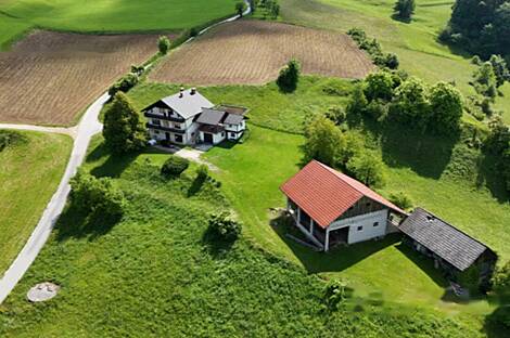 Владение, хозяйство Гробельце: 3