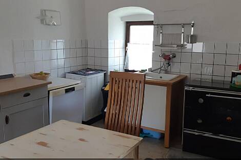 Усадьба и ферма по выращиванию орехов в Бизелье: 10