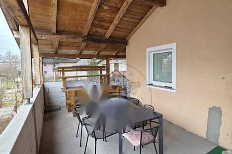 Дом, Любляна, Виќ, пригород Трново: 13