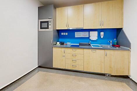 Центральное офисное пространство: 5