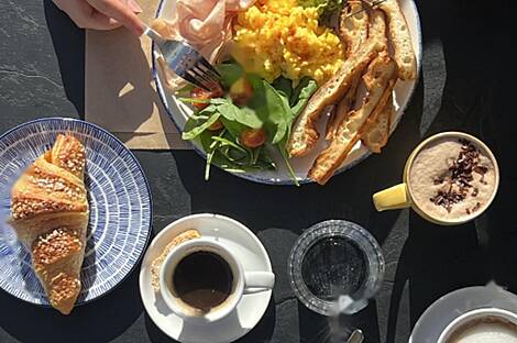 Центральное коммерческое здание: 4