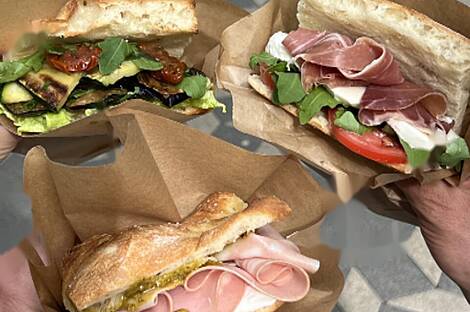 Центральное коммерческое здание: 7