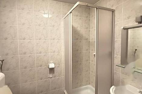 Отель с заведением общественного питания: 22