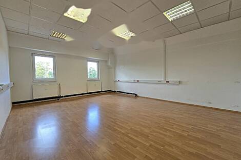 Помещение для офисов в Москате: 1