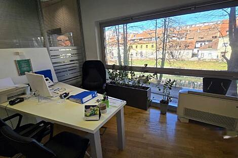 Кабинет в центральной части города: 4