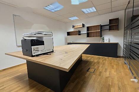 Кабинет в центральной части города: 5