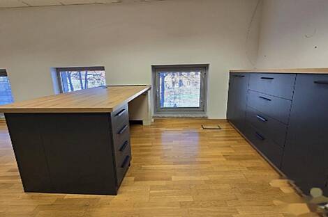 Кабинет в центральной части города: 10