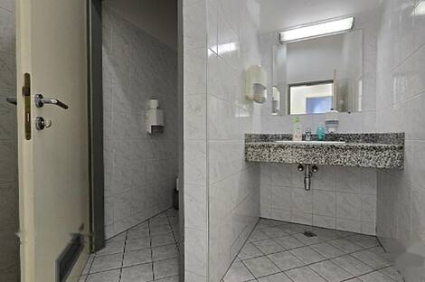 Кабинет в центральной части города: 12