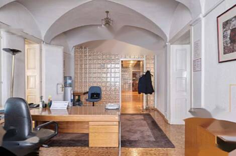 Кабинет в центральной части города: 8