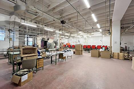 Коммерческие площади Стайнге: 1