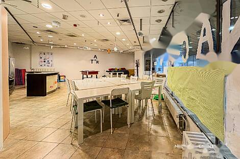 Торговое помещение в центре: 7