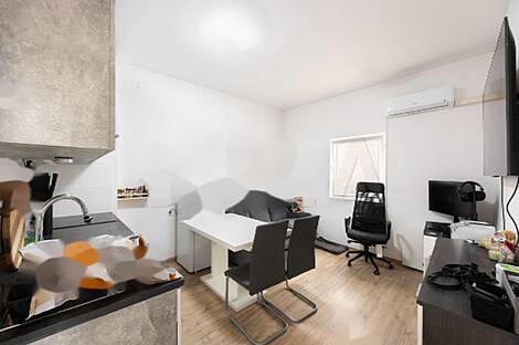 Квартира в центральной части города, предназначенная для коммерческого использования.: 25