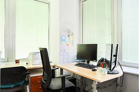 Квартира в центральной части города используемая для коммерческих целей: 3