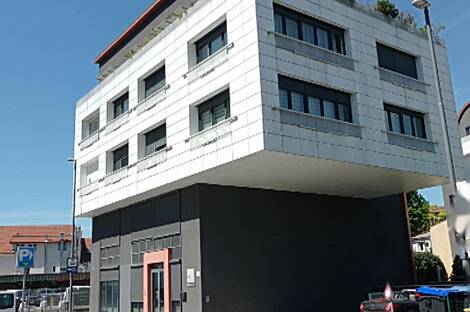 Квартира в центре, используемая под офис: 2