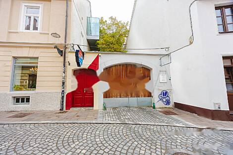 Квартира коммерческого назначения в центральной части города: 17