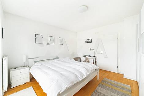 Дом Брод, состоящий из двух этажей: 8