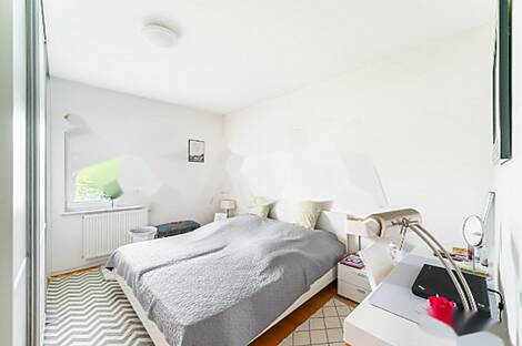 Дом Брод, состоящий из двух этажей: 9