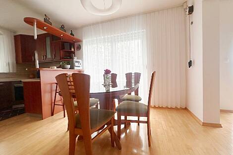 Дом, Чешница, Состро.: 13