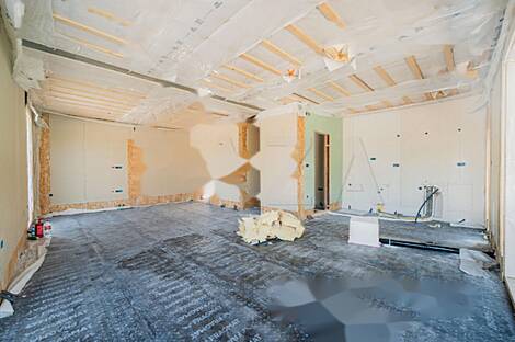 Дом Чёрна Вас имеет два этажа.: 12