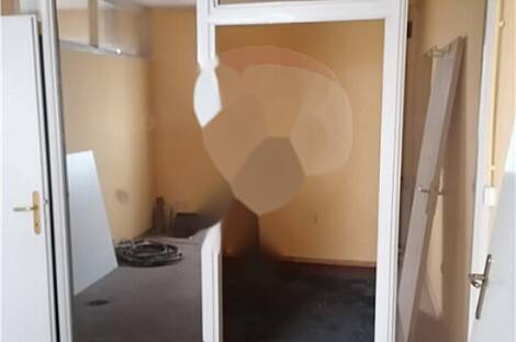 Торговое помещение в центре: 18