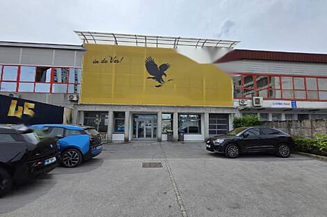 Торговая площадь Стенье: 2