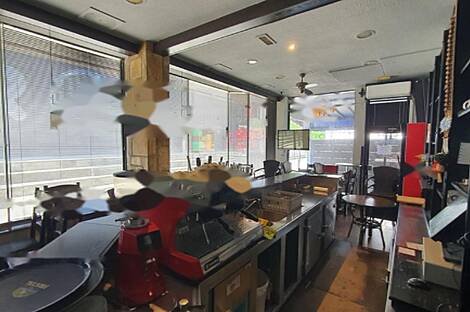 Торговая площадь: 9