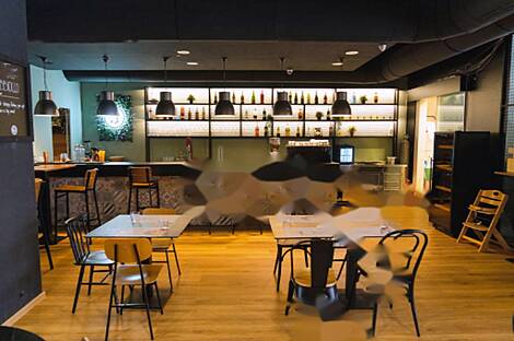 Квартира в центре, используемая для коммерческих целей.: 4